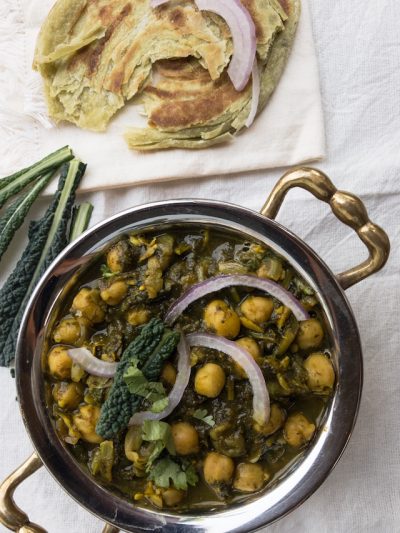 Indian style kale curry with chickpeas | Kale Chole